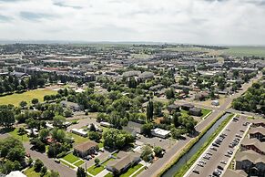 The Raspberry Garden Luxury Hotel & Suites