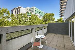 Quest Canberra City Walk