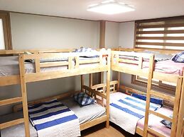 Work Life Balance Guesthouse Busan Station - Hostel