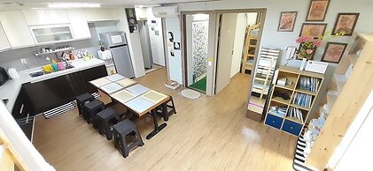 Work Life Balance Guesthouse Busan Station - Hostel