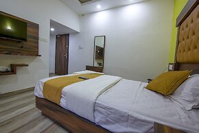 Hotel Kochi Crown