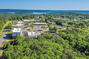 Cobblestone Inn & Suites - Fairfield Bay