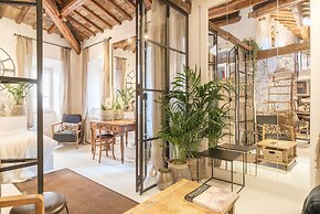 Navona Luxury & Charming Apartment