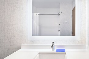 Holiday Inn Express & Suites Phoenix East - Gilbert, an IHG Hotel