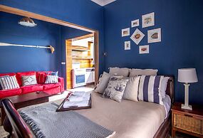 Manly Waves Studios & Apartments