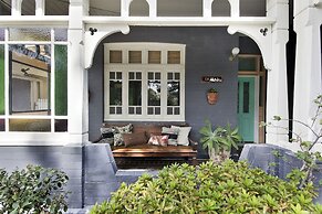 Manly Waves Studios & Apartments