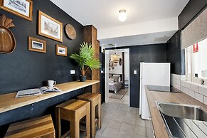 Manly Waves Studios & Apartments