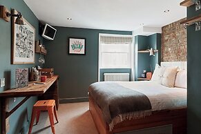 Artist Residence Brighton