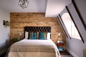 Artist Residence Brighton