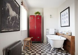 Artist Residence Brighton