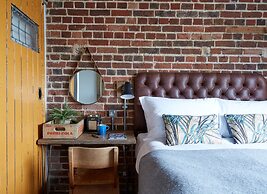 Artist Residence Brighton