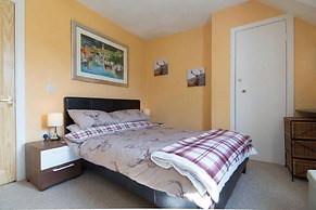 Crinan Canal Cottage