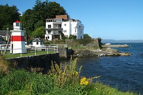 Crinan Canal Cottage