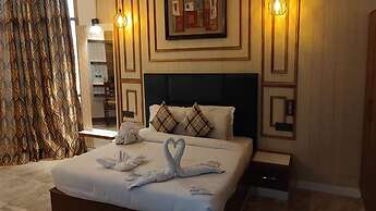 Hotel Padmini Palace