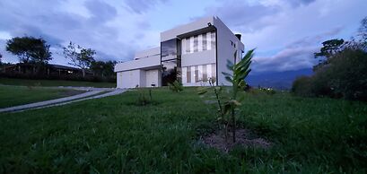Villa Alejos