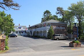 Holiday House Inn