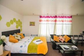 Snooze Apartments Flat 53