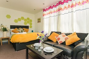 Snooze Apartments Flat 53