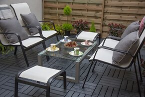 The Bedford Townhouse & Café