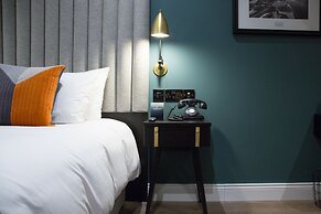 The Bedford Townhouse & Café