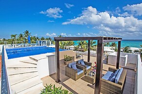 Villa Izcalli by PRP