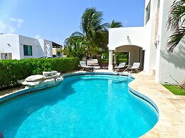 Villa Iich Naj by PRP