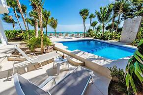 Villa Mar Azul by PRP