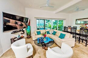 Villa Mar Azul by PRP