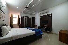 Hitech Shilparamam Guest House