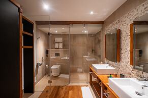The Radh Hotel