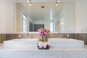 Ban Mok Talay Beachfront Villa