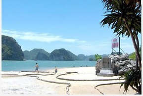 Seabreeze Ha Long Bay