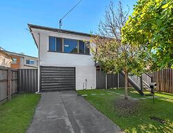 Clayfield Home near BNE Airport & CBD