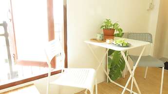 Baan 192 - Adults Only