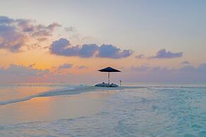 Emerald Faarufushi Resort & Spa
