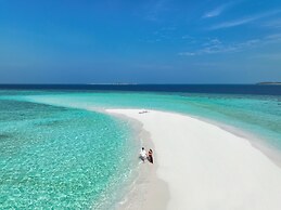 Emerald Faarufushi Resort & Spa