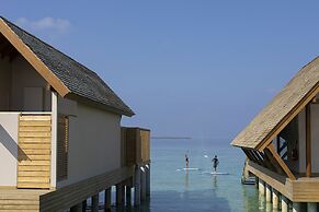 Emerald Faarufushi Resort & Spa