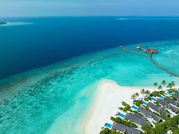 Emerald Faarufushi Resort & Spa