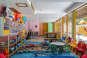 Emerald Faarufushi Resort & Spa