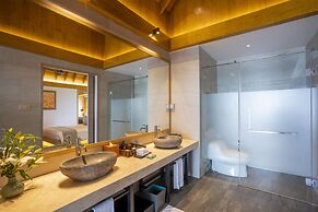 Emerald Faarufushi Resort & Spa