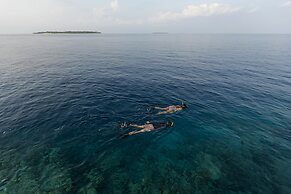 Emerald Faarufushi Resort & Spa