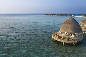 Emerald Faarufushi Resort & Spa