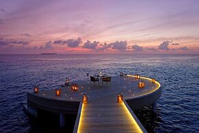 Emerald Faarufushi Resort & Spa