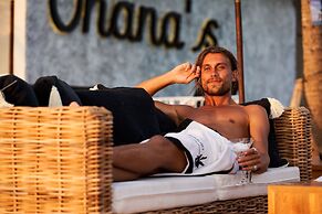 Ohana's Beachfront Resort & Beach Club