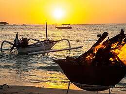 Ohana's Beachfront Resort & Beach Club