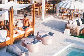 Ohana's Beachfront Resort & Beach Club