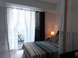 Azure Beach Club Paris Hilton