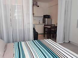 Azure Beach Club Paris Hilton