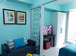 Azure Luxury Beach Suites by VacationsPH