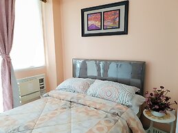 Azure Luxury City Suites by VacationsPH